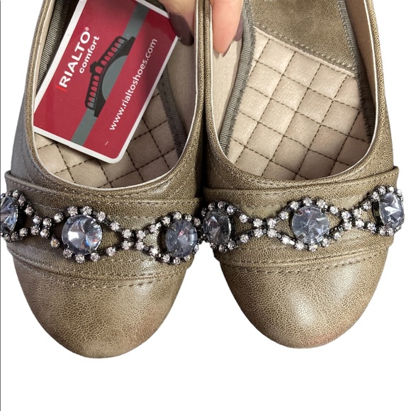 Rialto Shoes - Picture 4 of 9